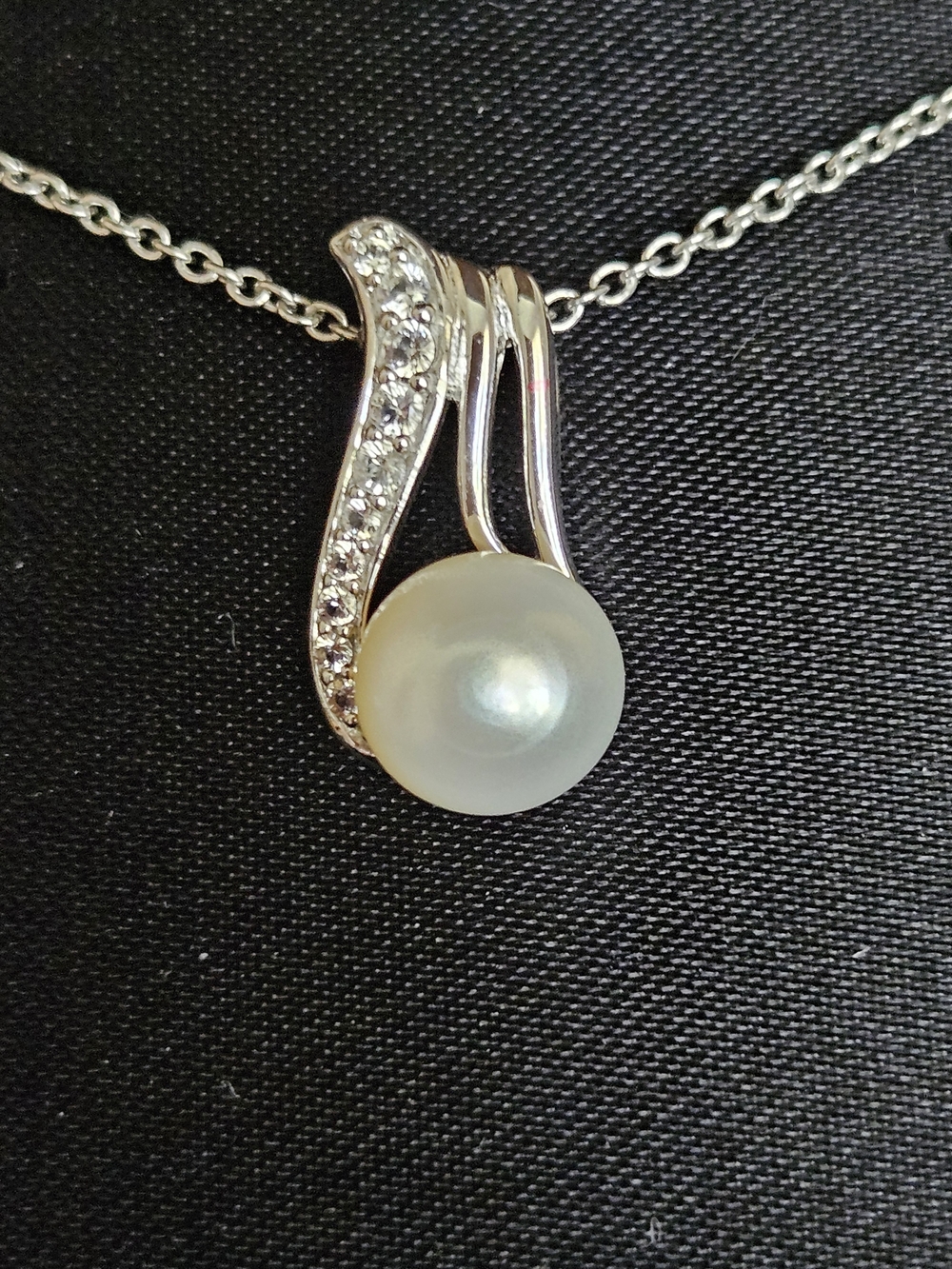 Doting Dews Tahira Pearl And White Topaz Necklace Sterling Silver MSRP $450
